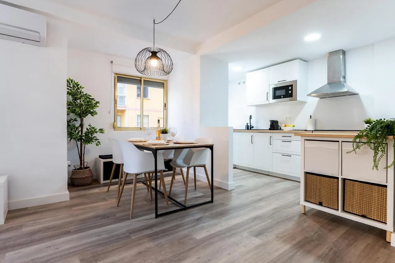 Apartment Malagasuite Lovely Home