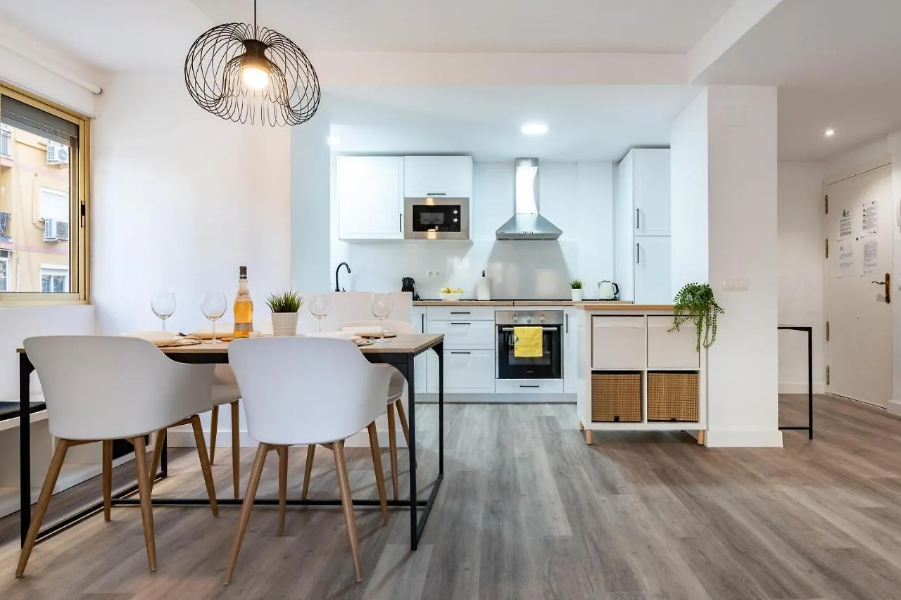Apartment Malagasuite Lovely Home